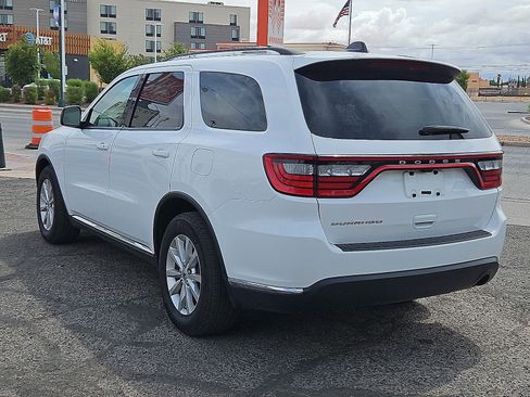 Used 2024 Dodge Durango SXT image 3
