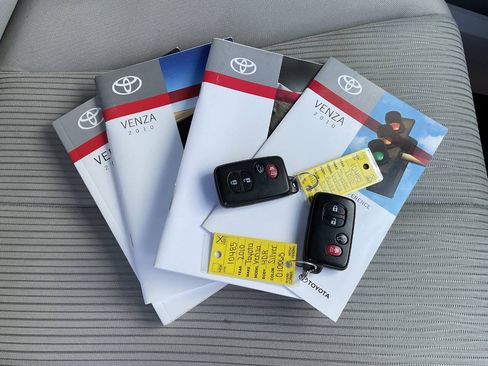 Used 2010 Toyota Venza AWD w/ Convenience Pkg image 42