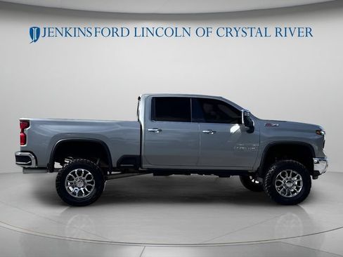 Used 2024 Chevrolet Silverado 2500 LTZ w/ LTZ Premium Package AWD/4WD image 5