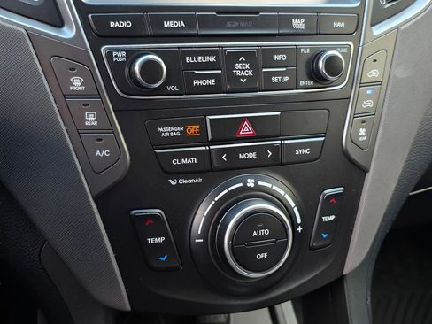 Used 2018 Hyundai Santa Fe Limited image 34