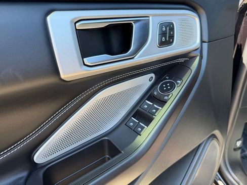 Used 2020 Ford Explorer ST w/ ST Street Pack image 17