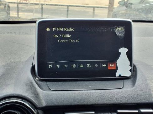 Used 2017 Toyota Yaris iA FWD image 12