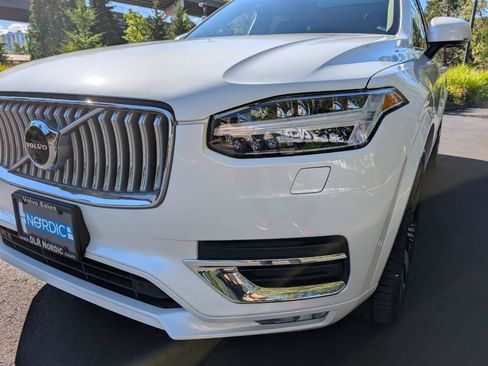 Used 2023 Volvo XC90 B6 Ultimate w/ Lounge Package AWD/4WD image 26
