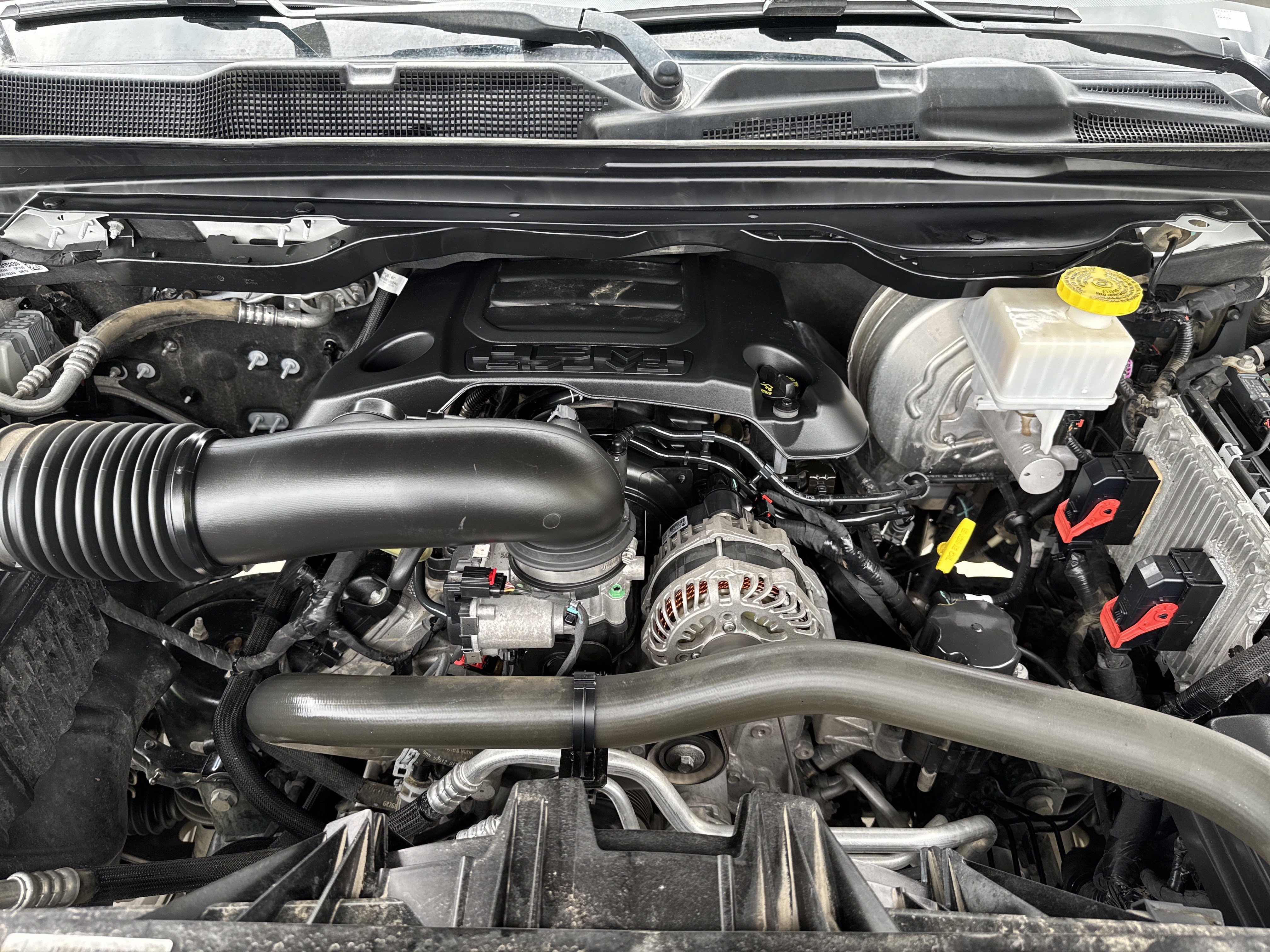 Used 2022 RAM 1500 Laramie AWD/4WD image 21