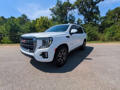 Used 2023 GMC Yukon AT4 w/ AT4 Premium Package AWD/4WD image 3