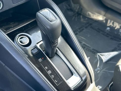 Used 2025 Nissan Versa SV FWD image 16