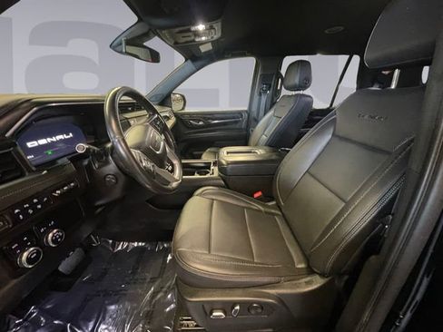 Used 2022 GMC Yukon Denali image 10