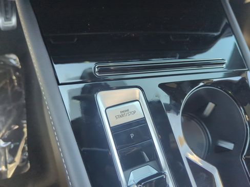 New 2026 Volkswagen Atlas Cross Sport SEL R-Line image 28