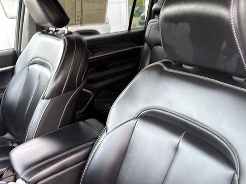 Used 2023 Jeep Grand Cherokee L Limited image 16