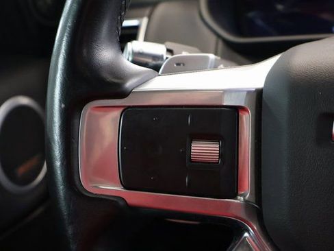 Used 2021 Land Rover Discovery S R-Dynamic image 16