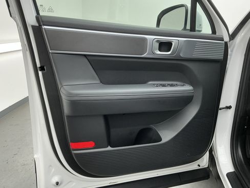 Used 2025 Hyundai Santa Fe SEL image 16