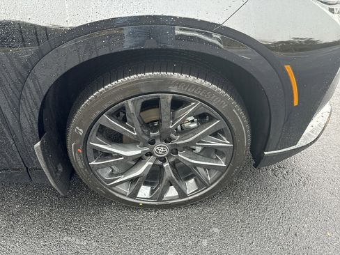 New 2025 Toyota Crown Signia w/ Advanced Technology Package image 10