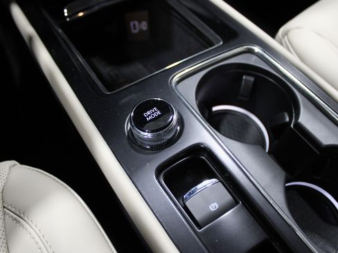 New 2026 Lincoln Corsair Grand Touring image 23