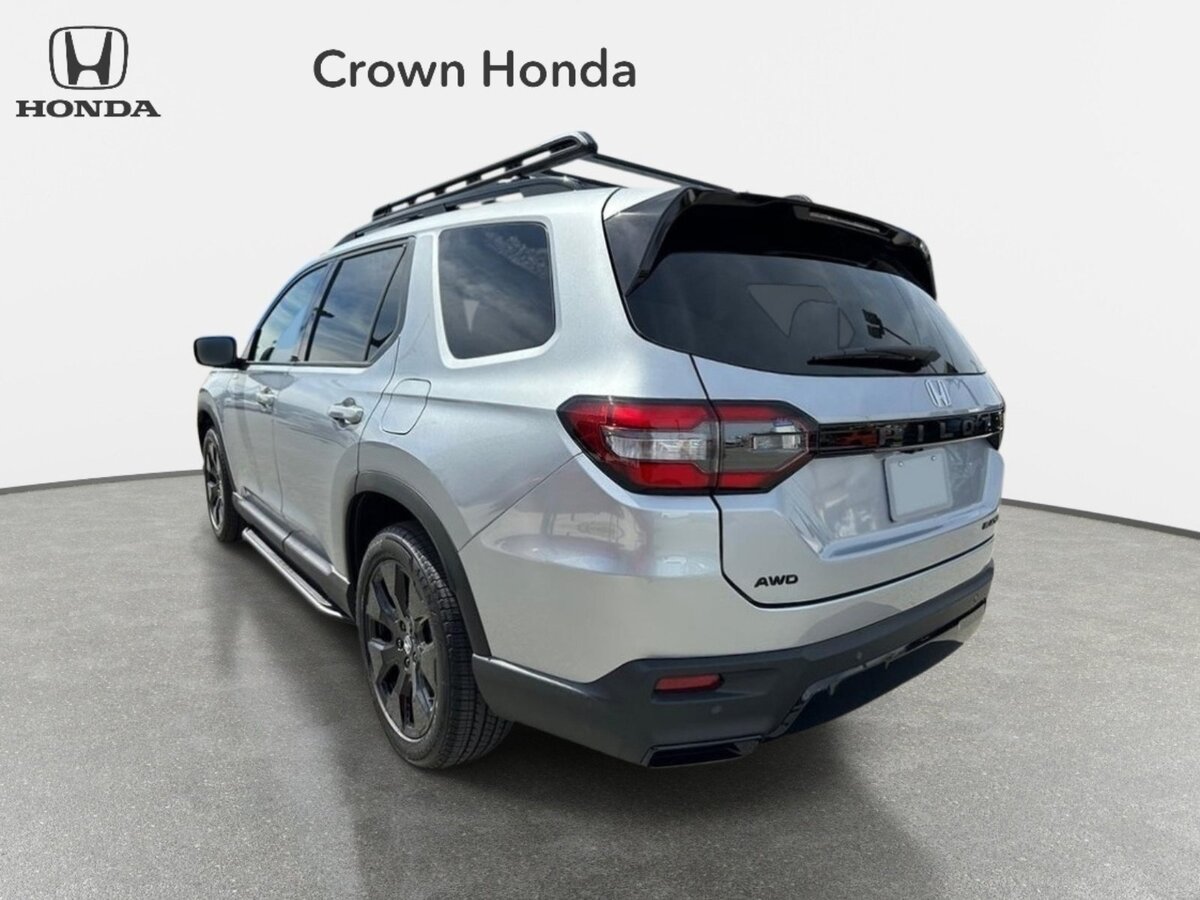 New 2026 Honda Pilot Black Edition image 3