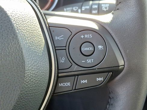 Certified 2025 Toyota RAV4 XLE Premium image 21