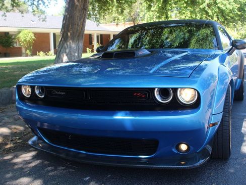 Used 2016 Dodge Challenger R/T Scat Pack RWD image 30