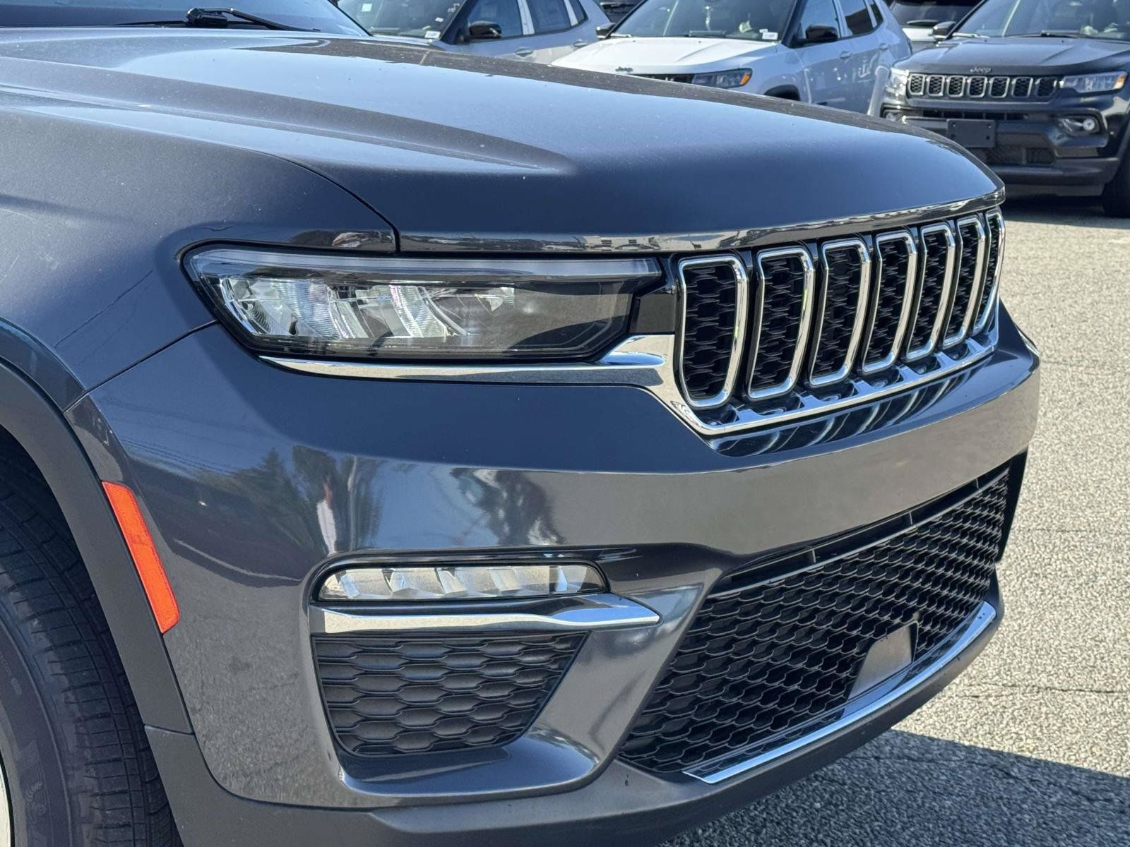 Used 2023 Jeep Grand Cherokee 4WD 4xe image 8