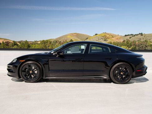 New 2026 Porsche Taycan RWD image 2