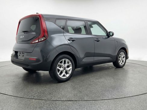 Used 2025 Kia Soul LX w/ LX Technology Package image 9