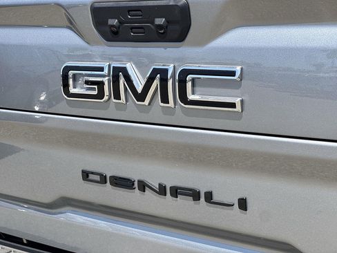 New 2026 GMC Sierra 2500 Denali w/ Denali Reserve Package AWD/4WD image 27