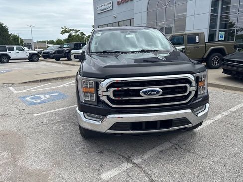 Used 2022 Ford F150 XLT w/ Equipment Group 302A High AWD/4WD image 9