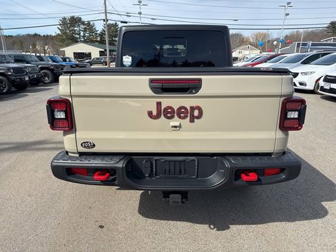 Certified 2022 Jeep Gladiator Rubicon w/ LED Lighting Group image 4