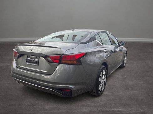 Used 2025 Nissan Altima 2.5 S image 34