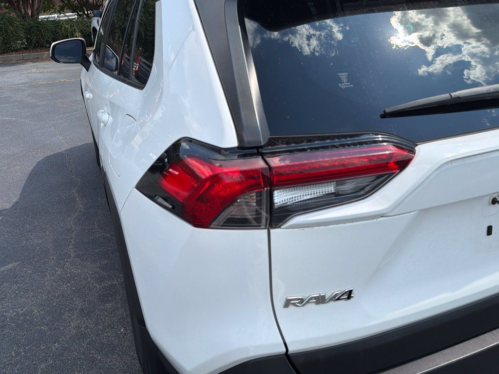 Used 2019 Toyota RAV4 XLE w/ All Weather Liner Package AWD/4WD image 24