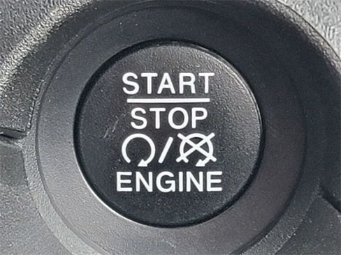 Certified 2018 Jeep Compass Latitude image 4