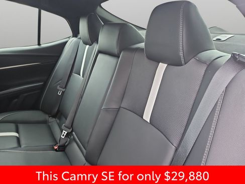 Used 2025 Toyota Camry SE FWD image 42