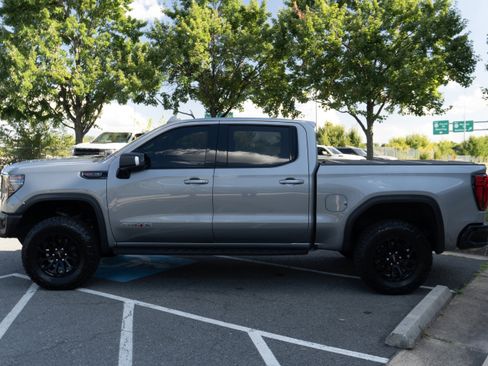 Used 2023 GMC Sierra 1500 AT4X image 8