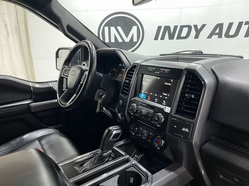 Used 2018 Ford F150 XLT w/ Equipment Group 302A Luxury AWD/4WD image 18