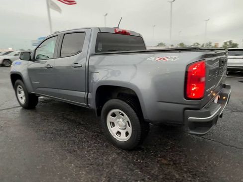 Used 2022 Chevrolet Colorado W/T AWD/4WD image 6