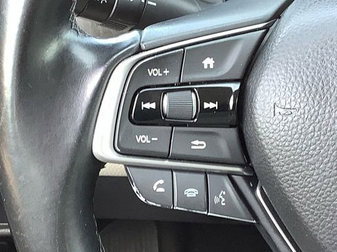 Used 2018 Honda Accord EX-L image 17