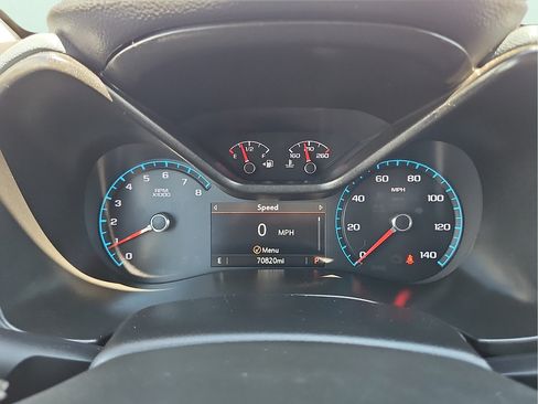 Used 2022 Chevrolet Colorado Z71 AWD/4WD image 18