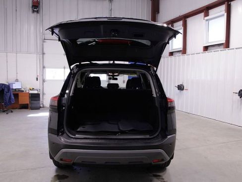 Used 2023 Nissan Rogue SV image 19