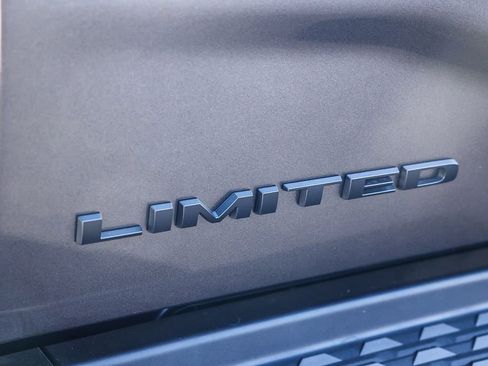 Used 2024 RAM 3500 Limited image 10