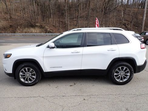 Used 2019 Jeep Cherokee Latitude Plus w/ Cold Weather Group image 9