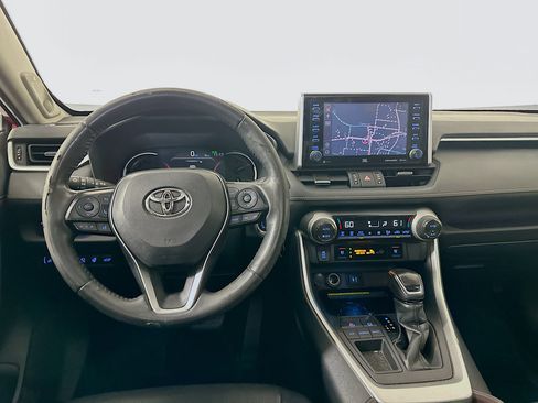 Used 2019 Toyota RAV4 Limited w/ Advanced Technology Package FWD image 17