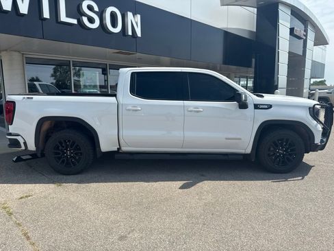 Used 2025 GMC Sierra 1500 Elevation w/ Elevation Premium Package AWD/4WD image 5