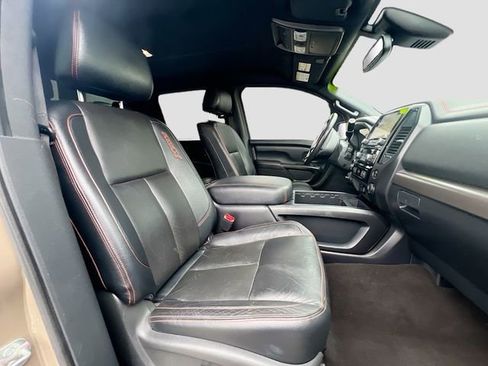 Used 2020 Nissan Titan PRO-4X w/ Pro-4x Convenience Package image 29