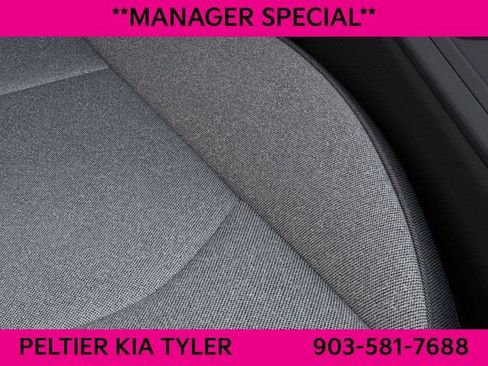 New 2025 Kia K4 LX image 25