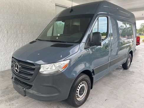 Used 2019 Mercedes-Benz Sprinter 144 image 2