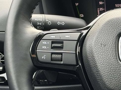 Certified 2025 Honda Accord Touring image 19