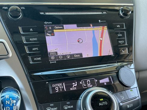 Certified 2017 Toyota Prius V Four w/ Carpet Mat Package image 28