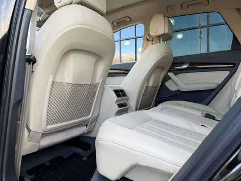 Used 2018 Audi Q5 2.0T Premium Plus w/ Premium Plus Package image 32