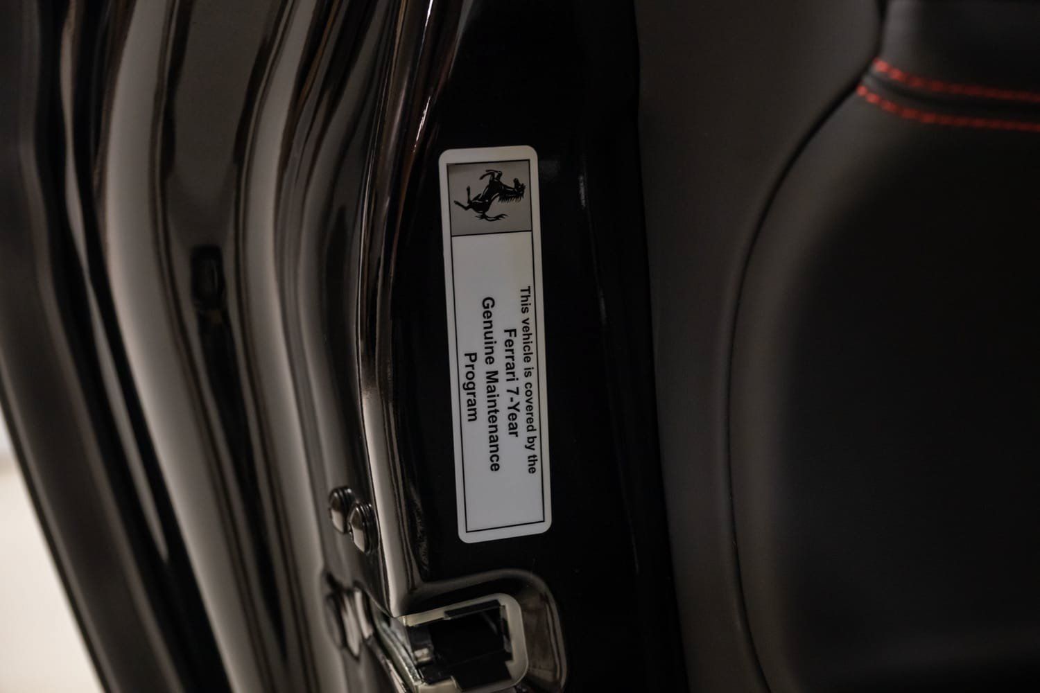 Used 2019 Ferrari Portofino RWD image 43