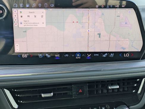 New 2025 Chevrolet Suburban Premier w/ Sun And Tow Package image 28