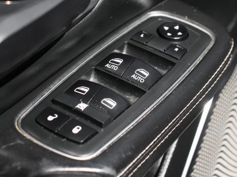 Used 2019 RAM 1500 Limited image 17