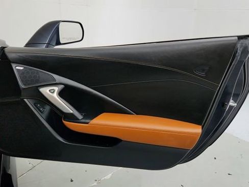 Certified 2015 Chevrolet Corvette Z06 w/ 3LZ Preferred Equipment Group image 18